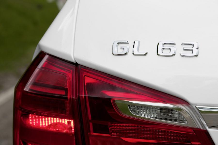  Mercedes-Benz GL63 AMG 2013 года  (фото 7 из 24)